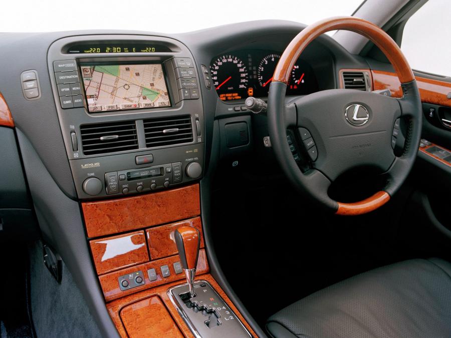  Lexus LS430 2000 года  (AU) (фото 16 из 16)